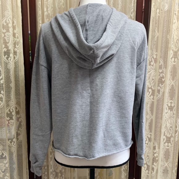 JUNIORS REBELLIOUS ONE CROPPED HOODIE - MEDIUM - Picture 4 of 4